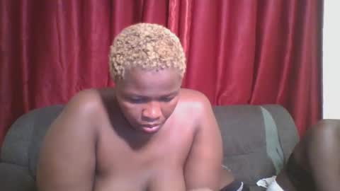 cutey_mellanin online show from January 26, 2025, 3:38 am