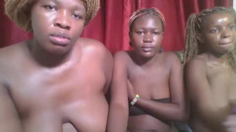 cutey_mellanin online show from February 1, 2025, 1:02 am