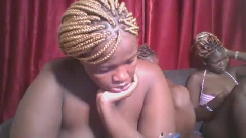 cutey_mellanin online show from February 3, 2025, 2:14 am