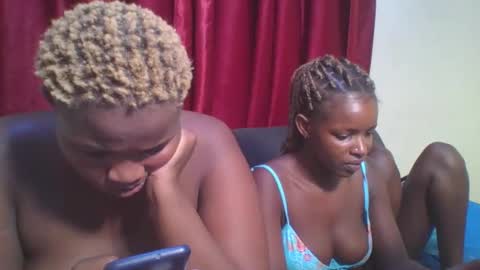 cutey_mellanin online show from February 4, 2025, 3:22 am