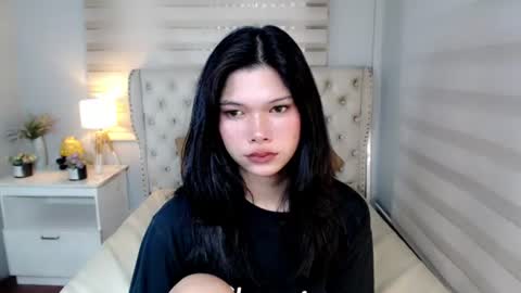 cutie_chinnie online show from June 18, 2026, 12:31 pm
