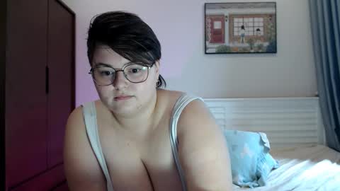 Snapshot of cutie_florence chatting on September 21, 2025, 7:21 am Sophie Lilith online show from September 21, 2025, 7:21 am