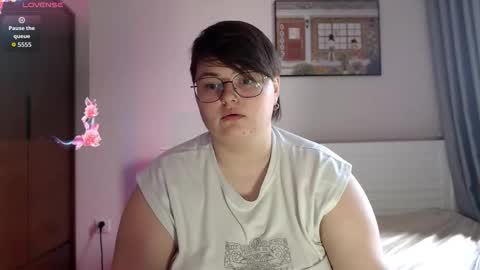 Sophie  Lilith online show from September 24, 2025, 8:06 am