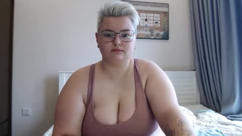 Sophie  Lilith online show from October 29, 2025, 9:22 am