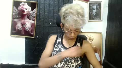 cutie_mico online show from February 25, 2025, 6:25 am