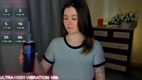 Snapshot of cutie_mili chatting on June 20, 2026, 12:30 pm mili online show from June 20, 2026, 12:30 pm