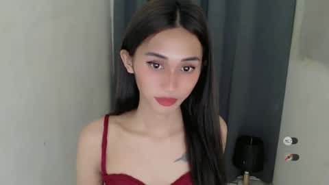 cutie_mitcha online show from February 5, 2025, 9:36 am