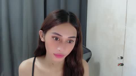 cutie_mitcha online show from February 27, 2025, 2:21 am