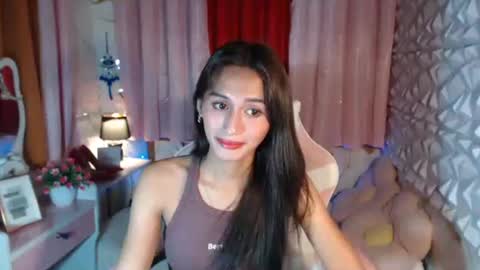 cutie_mitcha online show from September 17, 2025, 1:13 pm