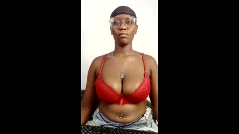 CUTIE online show from February 8, 2026, 1:53 am