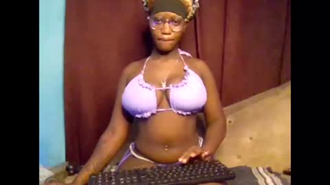 CUTIE online show from April 20, 2026, 8:39 am