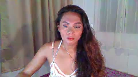 cutie_rona online show from November 20, 2025, 6:07 pm