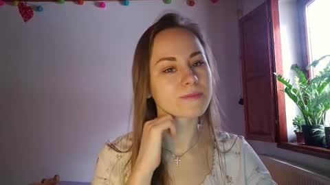 Snapshot of cutie_xoxo_ chatting on February 3, 2026, 8:19 am cutie_xoxo_ online show from February 3, 2026, 8:19 am