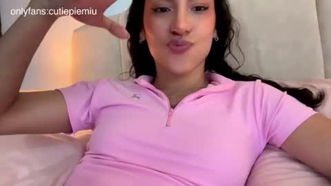 Snapshot of cutiepiemiu chatting on July 18, 2026, 2:16 am cutiepiemiu - online show from July 18, 2026, 2:16 am