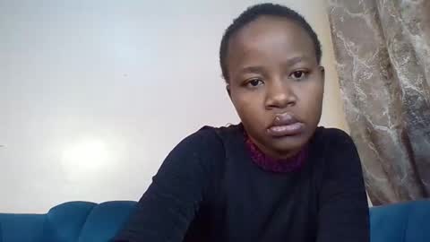 cutiequeen2 online show from September 14, 2025, 4:17 pm