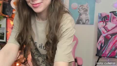 Snapshot of cutierori chatting on February 26, 2025, 8:37 am Rori Instagram cutierori online show from February 26, 2025, 8:37 am