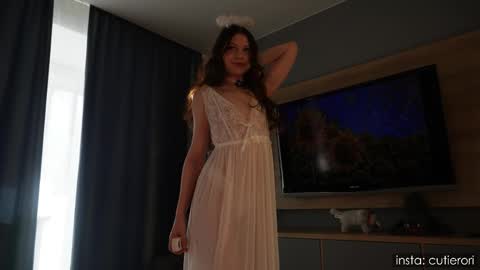 Snapshot of cutierori chatting on September 18, 2025, 4:14 am Rori Instagram cutierori online show from September 18, 2025, 4:14 am