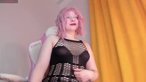 CutieSue online show from November 22, 2025, 2:10 am