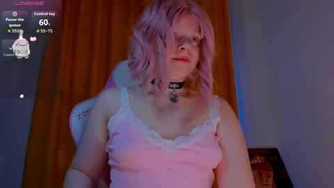 CutieSue online show from April 10, 2026, 4:12 pm