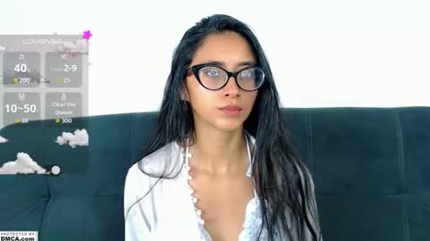 Snapshot of cutte_kitty_ chatting on September 9, 2025, 10:04 am miss ari online show from September 9, 2025, 10:04 am