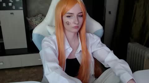 Cutti Crystal online show from October 30, 2025, 3:35 pm