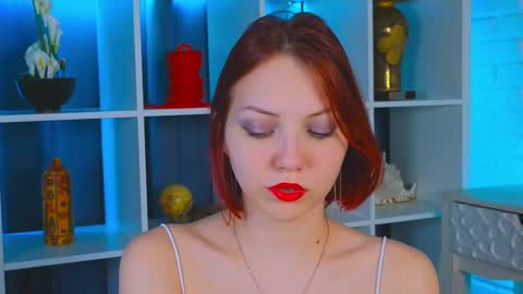 Kate online show from February 11, 2025, 3:18 pm