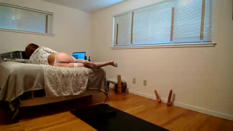Snapshot of cwlizzy chatting on July 9, 2026, 8:35 pm cwlizzy online show from July 9, 2026, 8:35 pm