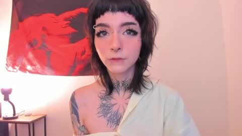 Snapshot of cyberia____________________ chatting on April 23, 2026, 12:23 am cel I am independent Help me reach 200 thumbs up uwu online show from April 23, 2026, 12:23 am