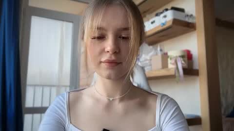 Im Emi streaming with my friend Reyna today online show from April 15, 2026, 1:40 pm