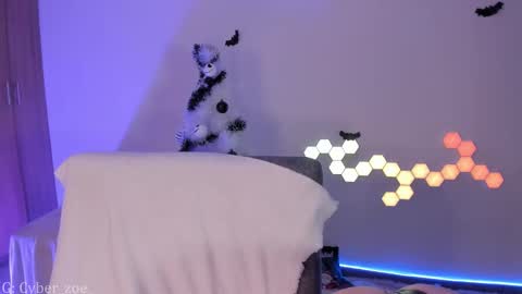  cyber zoe   online show from December 2, 2025, 6:25 pm