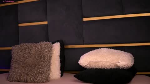 Snapshot of cynthiawest chatting on January 15, 2025, 4:04 am Ivy online show from January 15, 2025, 4:04 am