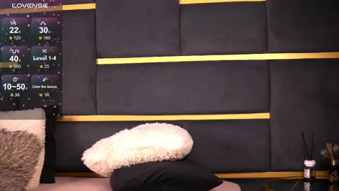 Snapshot of cynthiawest chatting on February 18, 2025, 3:53 am Ivy online show from February 18, 2025, 3:53 am
