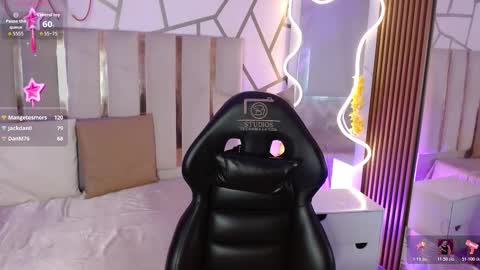 Snapshot of cyrus_tay chatting on February 11, 2026, 12:21 pm cyrus_tay online show from February 11, 2026, 12:21 pm