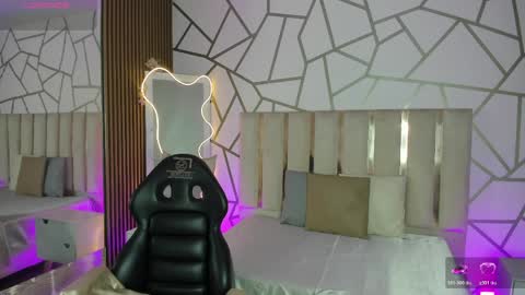 cyrus_tay online show from March 31, 2026, 11:32 am