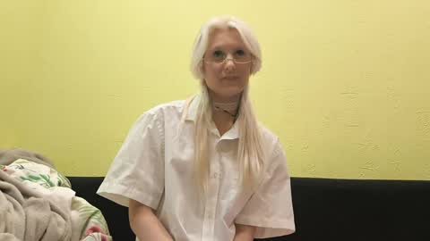 Snapshot of cythiacrutcher chatting on June 1, 2026, 7:15 pm Emily online show from June 1, 2026, 7:15 pm