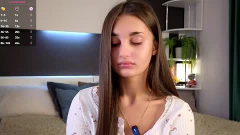 Isabella online show from February 18, 2025, 1:10 am