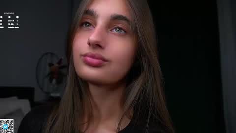 Isabella online show from February 17, 2026, 1:13 am