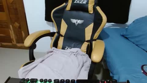 czarina69 online show from February 13, 2026, 5:47 am