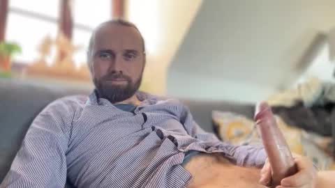 Snapshot of d0n_gi0vanni chatting on December 31, 2024, 10:48 am d0n_gi0vanni online show from December 31, 2024, 10:48 am