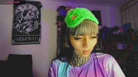 d3m0ny0_0 online show from March 30, 2026, 11:39 pm