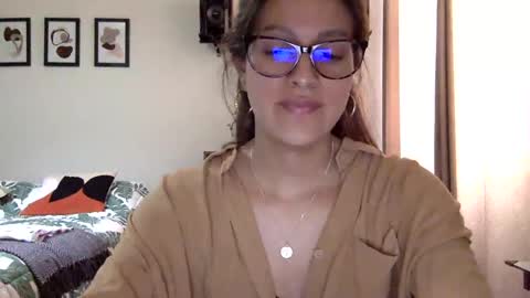 Paulette online show from December 9, 2024, 5:52 pm