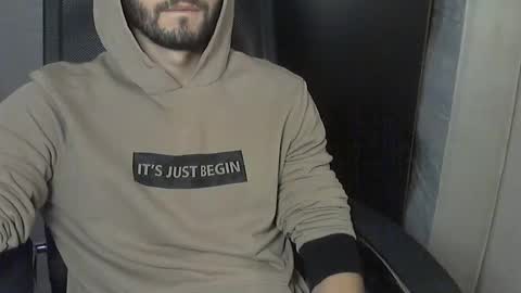 Dolce online show from November 2, 2025, 9:44 am