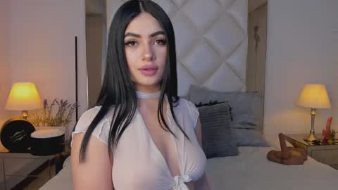 Snapshot of d_kimrouse_h chatting on February 6, 2025, 3:59 am Kim online show from February 6, 2025, 3:59 am