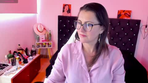 Mia  online show from January 27, 2025, 5:48 pm