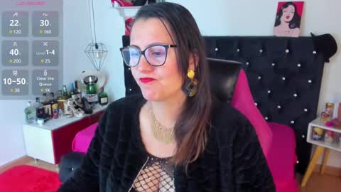 Mia  online show from March 5, 2025, 12:33 pm