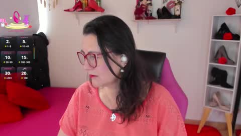 Mia  online show from September 11, 2025, 12:27 pm