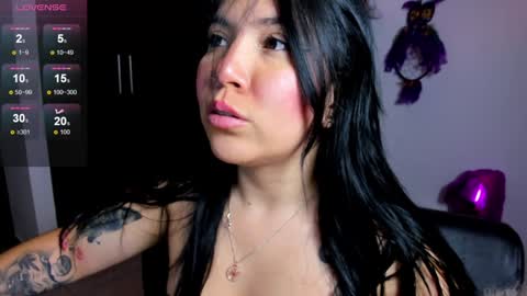 Ailyn  online show from January 25, 2025, 11:32 pm