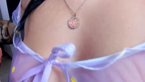 Ailyn  online show from February 9, 2025, 1:44 am