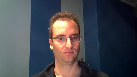 daanschr online show from December 6, 2024, 2:13 am