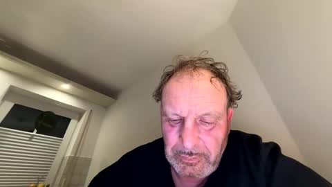 dachdecker7269 online show from April 18, 2026, 10:21 pm